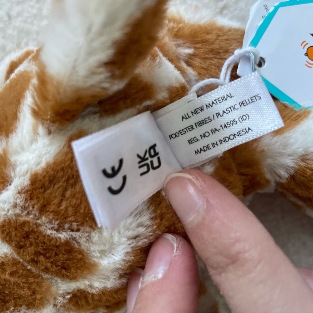 Jellycat New Giraffe 18 CM Plush from London - Picture 7 of 7